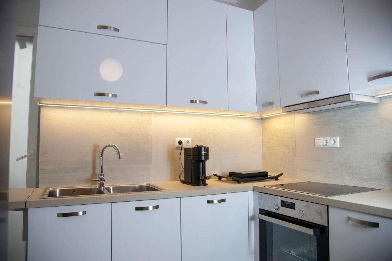 Marianna'S Stylish Brand New Apt In The Heart Of Aten Exteriör bild